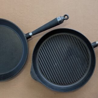 Set de DEUX poêles SKEPPSHULT avec poignée revêtement en silicone